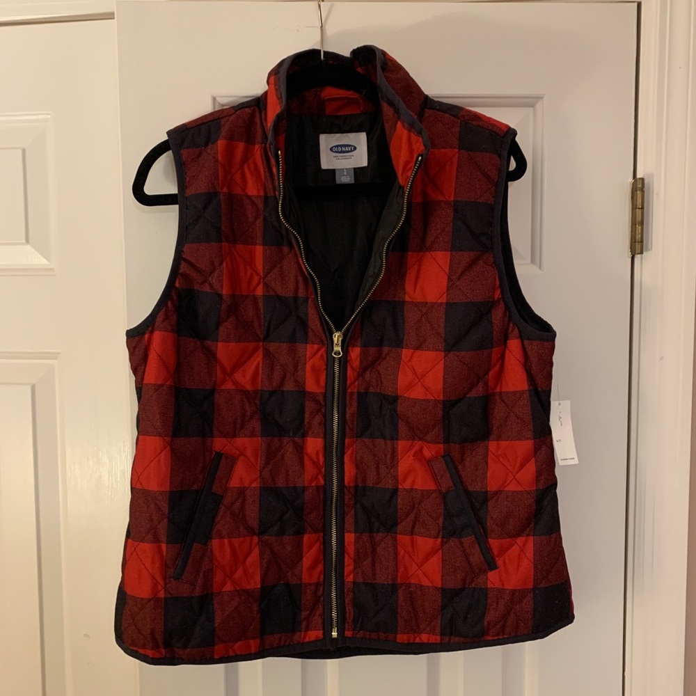 Gingham Old Navy Vest NEVER WORN WITH TAGS